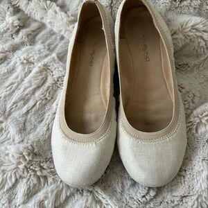 Bandolino Cream Canvas Ballet Flats